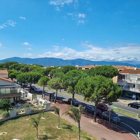 Le Triton Saint-Cyprien (Pyrenees-Orientales)